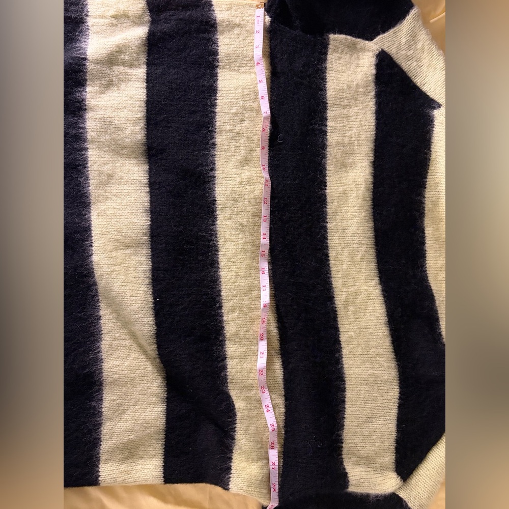 Moving Sale 🌟 All Saints Women's Lou V-Neck Sweater | M - Picture 7 of 8